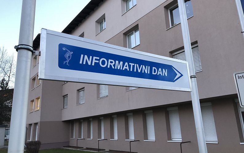  Znak informativni dan 